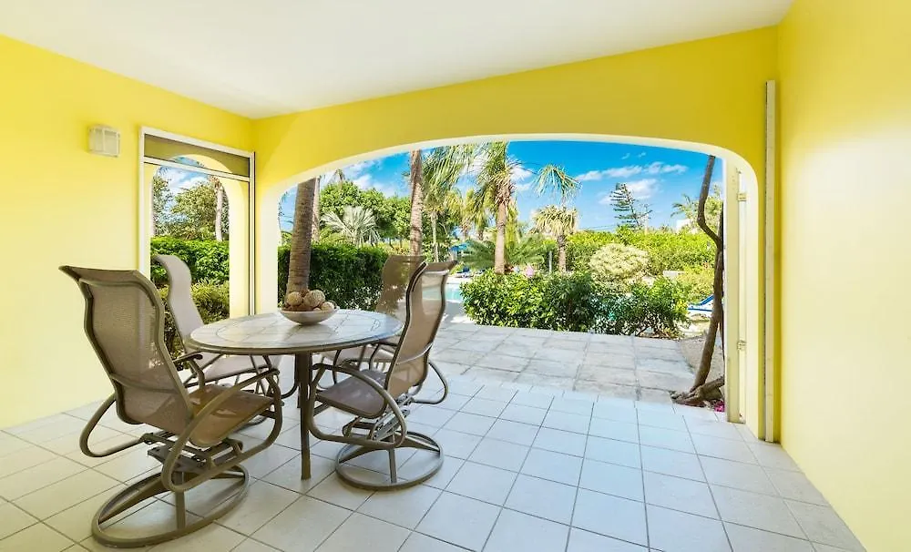 Trade Winds Condotel Grace Bay 3*,